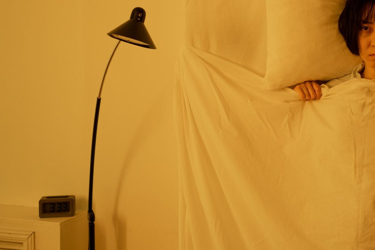 Insônia na menopausa: por que você acorda sempre no mesmo horário